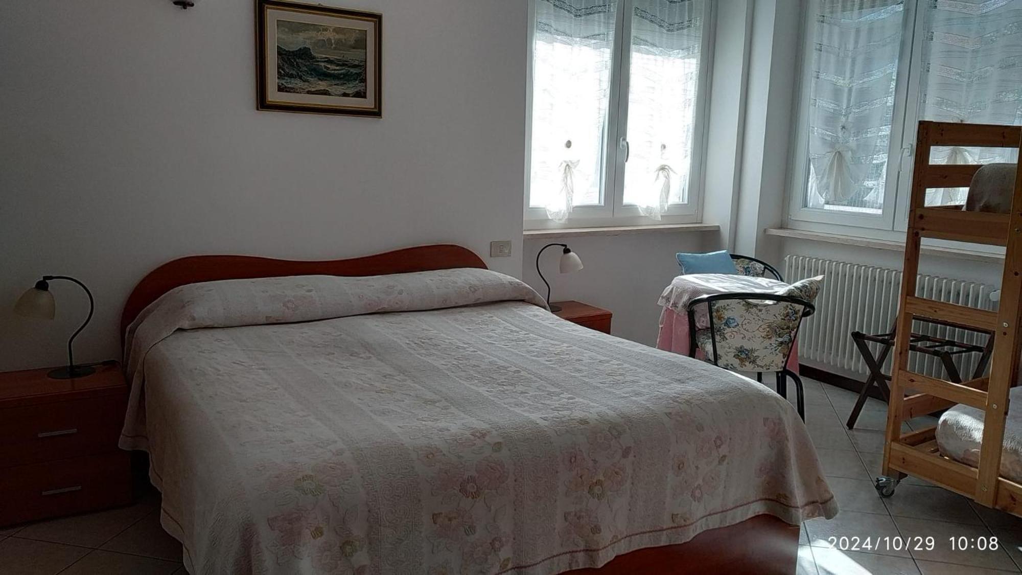 B&B Home Sweet Home Діано-Марина Екстер'єр фото